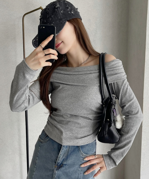 Ada. tシャツ ドレープデザイン オフショル カットソー レディース