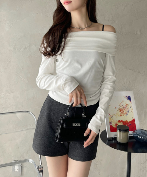 黒 ドレープデザイン オフショルダー Ada. tシャツ ドレープデザイン オフショル カットソー レディース