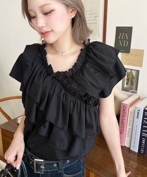 美品！VALENTINO フリルTシャツ VALENTINO ヴァレンティノ アシンメトリー フリル Tシャツ
