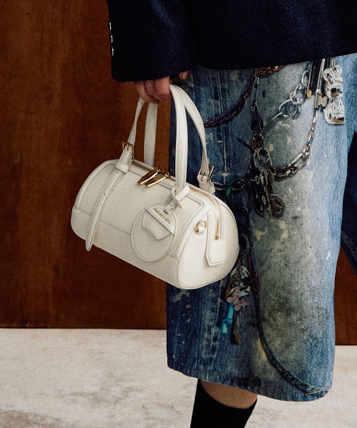 CHARLES & KEITH◆Enola エノラ ボウリングバッグ◆送料込 CHARLES & KEITH｜Enola エノラ ボウリングバッグ | Rakuten