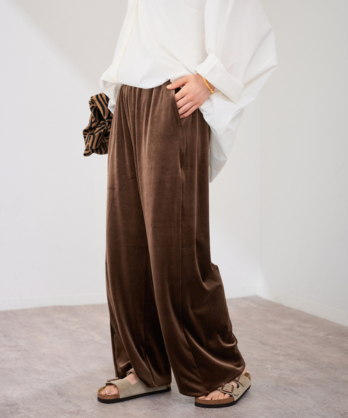 【新品】GREYCHORD ベロアパンツ LAYLA　サイズ０ GREYCHORD(グレイコード)のLAYLA（ベロアパンツ）通販 | 集英社