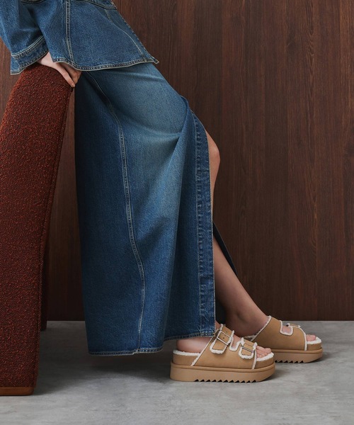 CHARLES ＆ KEITH（チャールズ&キース） スリッポン ファーライン