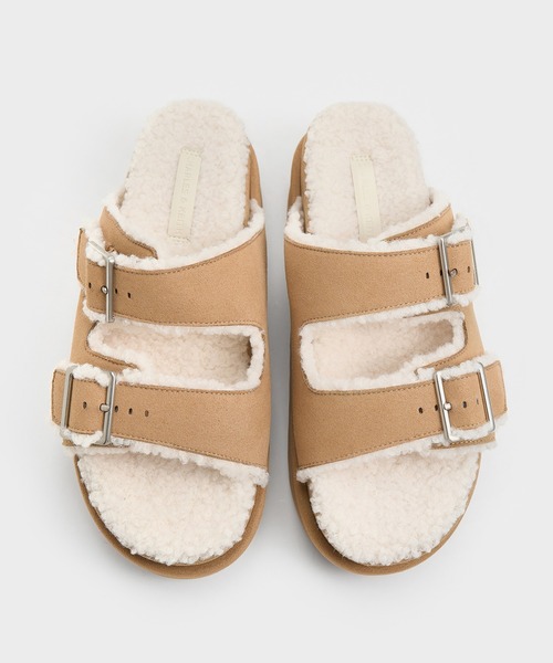 CHARLES ＆ KEITH（チャールズ&キース） スリッポン ファーライン