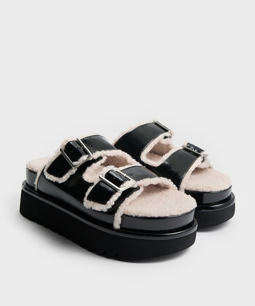 CHARLES ＆ KEITH（チャールズ&キース） スリッポン ファーライン