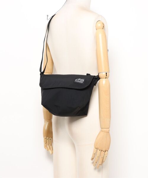 Manhattan Portage BLACK LABEL ショルダーバッグ STANDARD MESSENGER