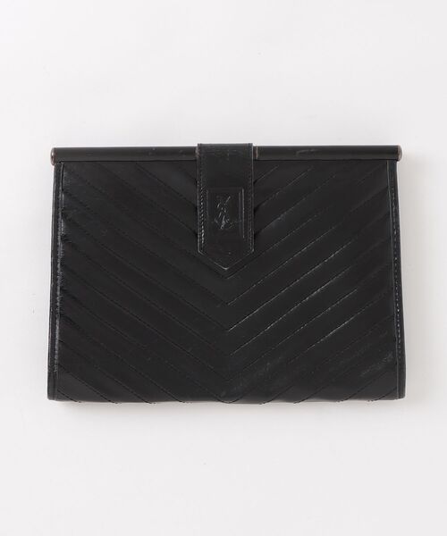 イヴ・サンローランVステッチクラッチバッグ Yves Saint Laurent（イヴ・サンローラン） Vステッチ カサンドラ
