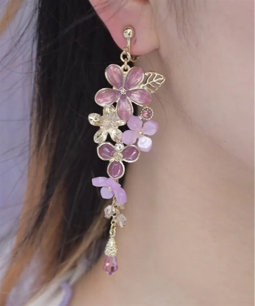 axes femme（アクシーズ ファム） イヤリング 紫陽花アシメイヤリング