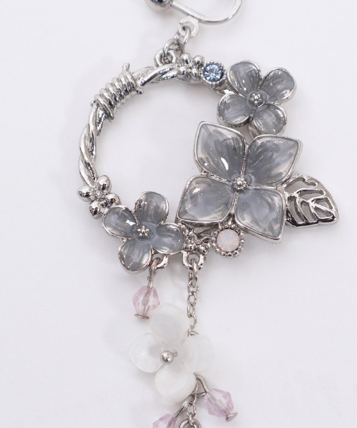 axes femme（アクシーズ ファム） イヤリング 紫陽花アシメイヤリング