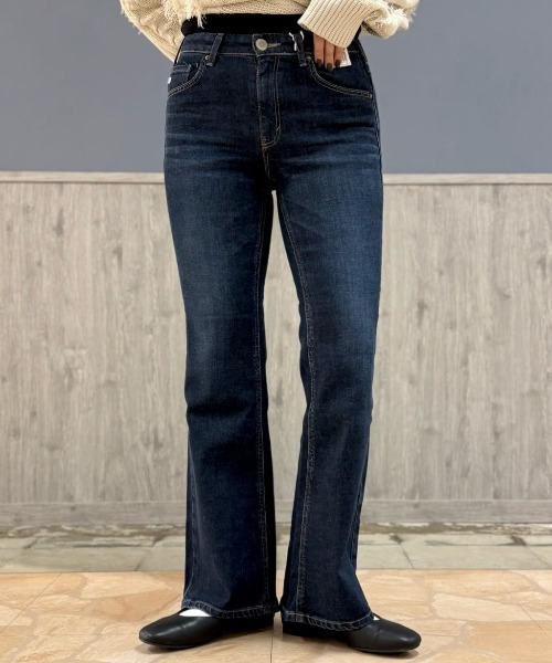 【美品】ヌーボ❤フレアデニムパンツ　ジーパン　レディース　ダークブルー STANDARD WARDROBE フレアパンツ|Lee|リー