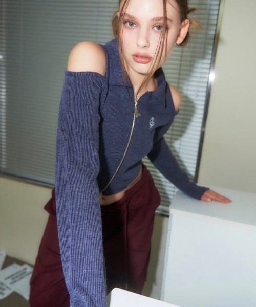 ニット セーター 「FANCY CLUB」SHOULDER CUT-OUT ZIP UP レディース