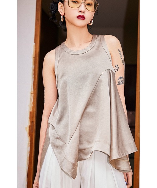 OMMO（オーエムエムオー） ブラウス シャツ SATIN DRAPE TANK TOP