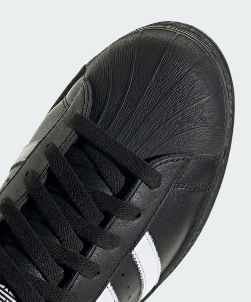美品 adidas SUPERSTAR 82 23 黒 スニーカー D_028 adidas（アディダス） スニーカー adidas SUPERSTAR 82 スーパースター