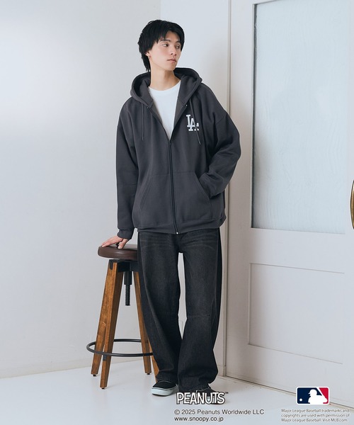 PEANUTS パーカー 「PEANUTS×MLB」オリジナルデザイン フルジップ