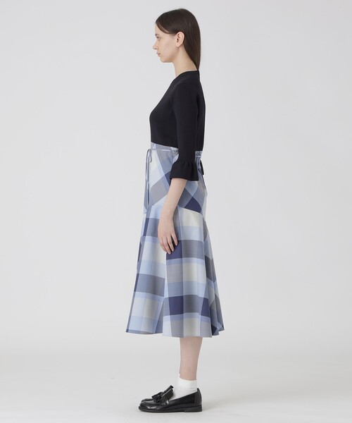 BLUE LABEL CRESTBRIDGE（ブルーレーベルクレストブリッジ