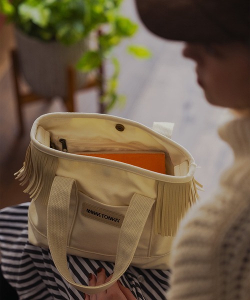 Minnetonka（ミネトンカ） ハンドバッグ CANVAS BAG S / ショルダー