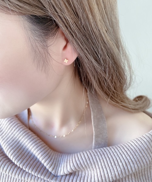 ESTELLE（エステール） ピアス K18 イエローゴールド クローバー
