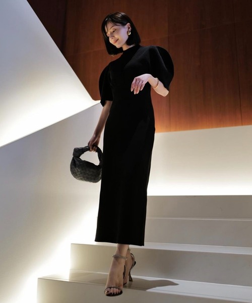 anuans アニュアンス　フォルムスリーブニットロングワンピース　未使用 anuans（アニュアンス） ワンピース フォルムスリーブニットワンピース