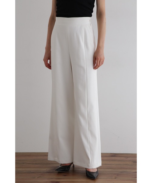 LE PHIL / ルフィル フレアスリーブトップ　ホワイト　白 LE PHIL(ル フィル)｜ラッフルスリーブブラウス/ホワイト の通販