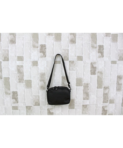 THE NORTH FACE（ザ ノースフェイス） ショルダーバッグ TNF韓国