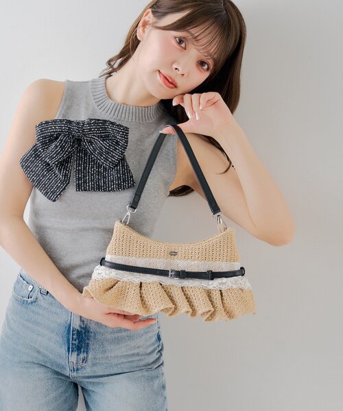 Chico（チコ） ショルダーバッグ バッグ フリルデザインショルダー