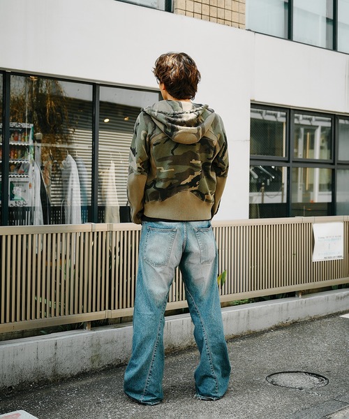 パンツ NVRFRGT 3D Twisted Jeans 77UqD7yoU5G3.jpg?width=768