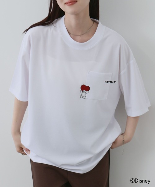 Disney（ディズニー） tシャツ ベイマックスポケット刺繍Tシャツ