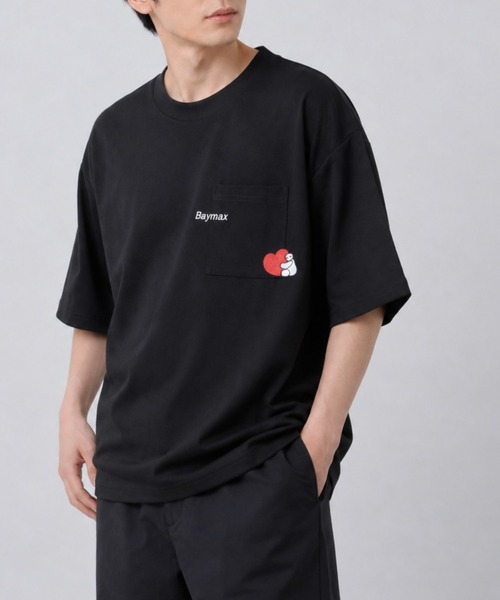 Disney（ディズニー） tシャツ 「Disney」ベイマックスポケット刺繍T