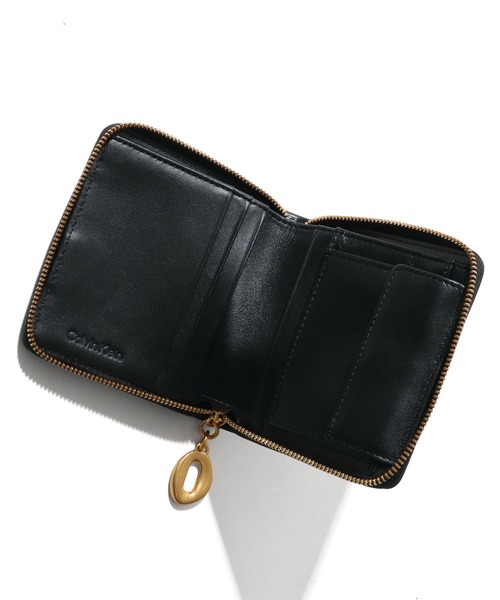【美品】カルバンクライン 二つ折り財布 ラウンドファスナー cKロゴ レザー 黒 Calvin Klein（カルバン・クライン） 二つ折り 二つ折り財布 財布