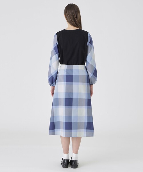 BLUE LABEL CRESTBRIDGE（ブルーレーベルクレストブリッジ） スカート