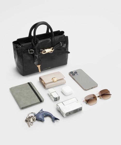 CHARLES ＆ KEITH（チャールズ&キース） トートバッグ Delfina ミニ