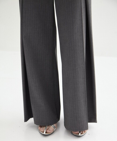 UNITED TOKYO（ユナイテッドトウキョウ） スラックス パンツ 「残り