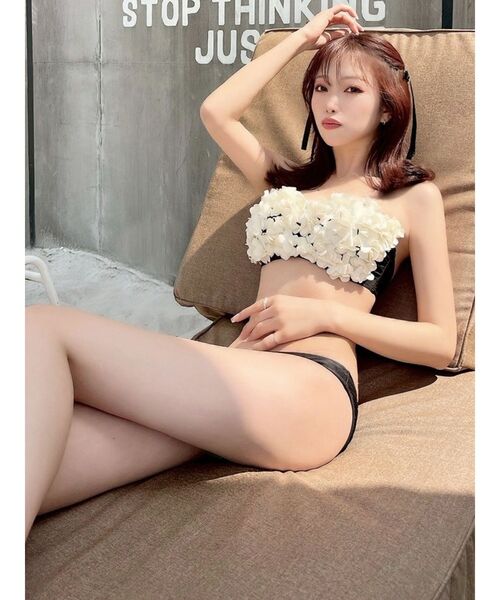 Ri..♡様36サイズ一枚 RESEXXY（リゼクシー） 水着 フラワーモチーフビキニ レディース