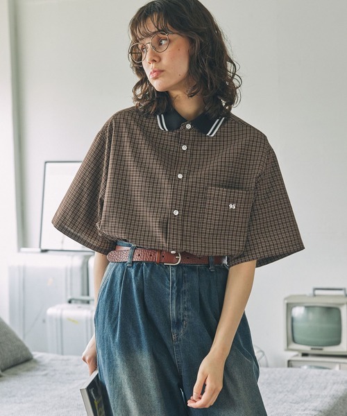 ブラウス シャツ ナンバリング刺繍 衿リブ ラインデザイン 半袖シャツ
