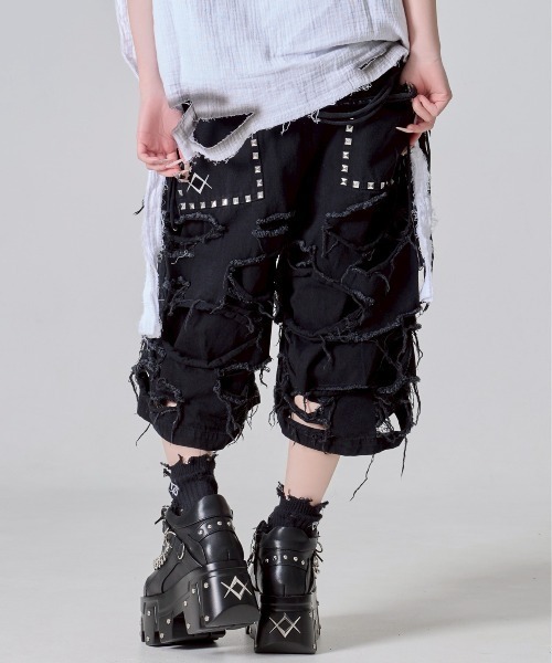 REFLEM/レフレム　顔料加工デニムハーフパンツ　ブラック　1点 REFLEM パンツ 「REFLEM/レフレム」顔料加工デニムハーフパンツ
