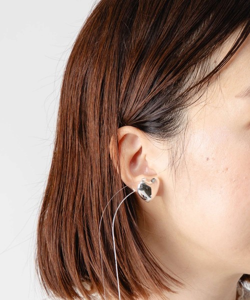 ANNIKA INEZ ピアス Voluptuous Heart Earrings， Sml アニカ