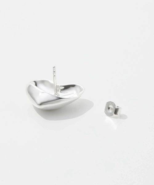 ANNIKA INEZ ピアス Voluptuous Heart Earrings， Sml アニカ