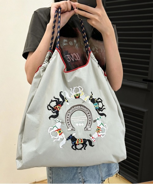 LA VORAGINE（ラ ヴォラジネ） トートバッグ 馬刺繍 トートバッグ 大