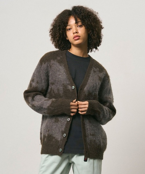 さえら ヒスクローネ 上着、カーディガン Gramicci（グラミチ） セーター ニット MOHAIR SPLATTER CARDIGAN