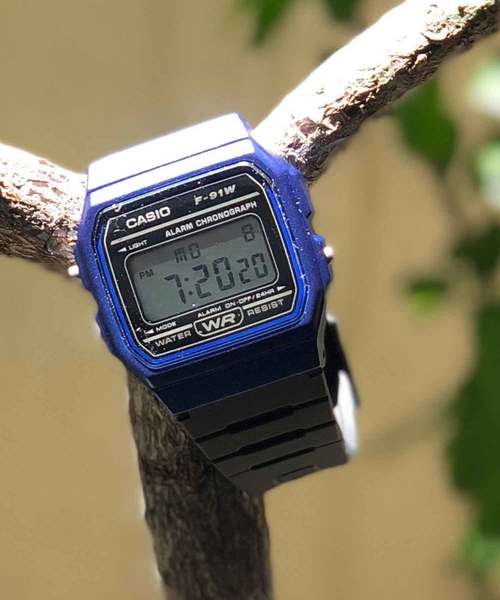 CASIO 腕時計 F-91WM : カシオ ベーシック デジタル チープ