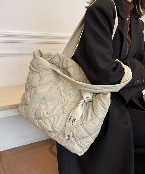 Per sist ence（パーシエンス） トートバッグ ロゴリボンキルティング