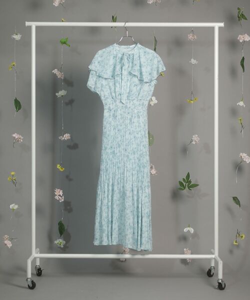 美品✨ ダイアグラム フレンチスリーブ 花柄 ワンピース Iライン リネン混 白 dazzlin ワンピース フレンチスリーブ花柄ワンピース : ZOZOTOWN
