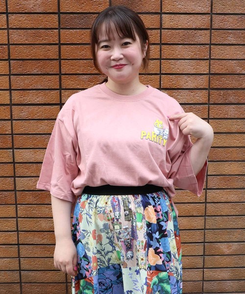 ScoLar Parity tシャツ 352110：クマとネコのアメフト柄 バック