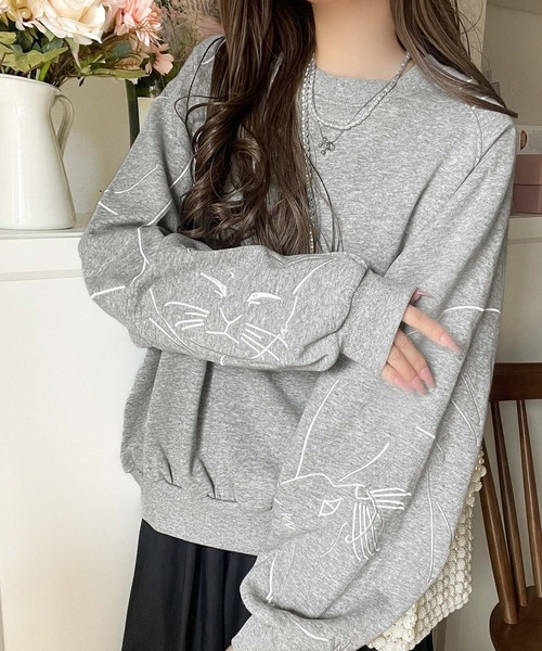95.アルベロベロ 　猫刺繍 長袖チュニック グレー classicalelf（クラシカルエルフ） トレーナー スウェット 袖に遊び心