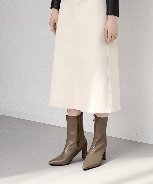 MAMIAN（マミアン） ブーツ ポインテッドトゥ ショートブーツ (8.0cm