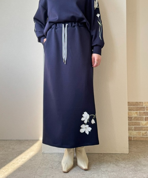 LHELBIE（レルビエ） ロング スカート フラワーダンボールスカート