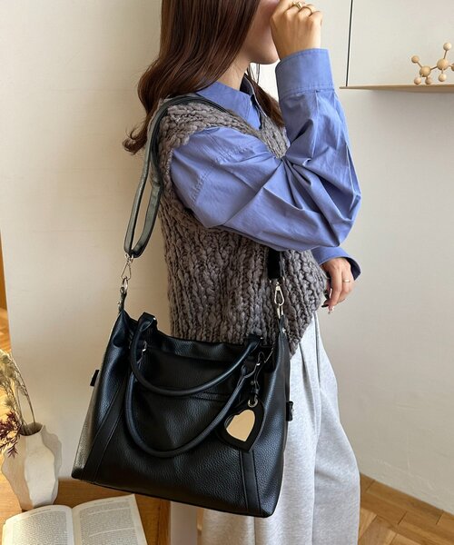 Discoat（ディスコート） ボストンバッグ ミラーチャーム付ソフト