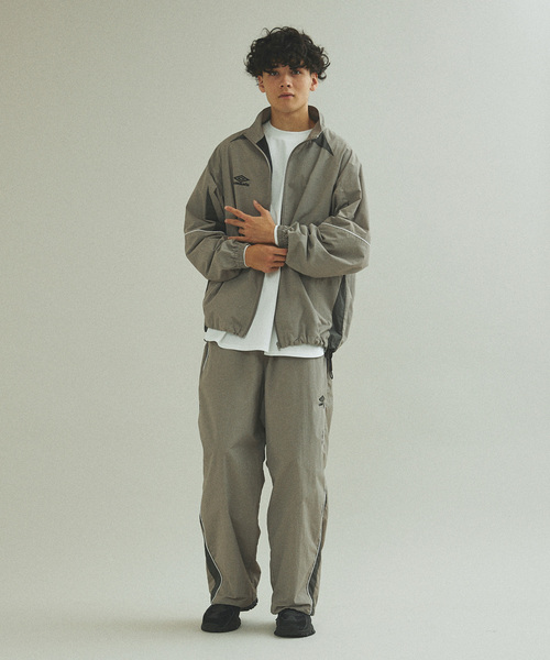 umbro（アンブロ） ナイロンブルゾン LARGE ベージュ メンズ