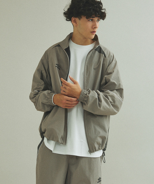 umbro（アンブロ） ナイロンブルゾン LARGE ベージュ メンズ