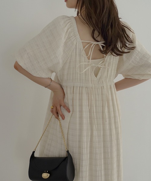 「Freesia by andme」 半袖ワンピース M キナリ レディース_画像8