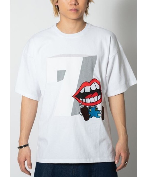 RE730 tシャツ かわいいなみおくんが座っている半袖ビッグシルエットT